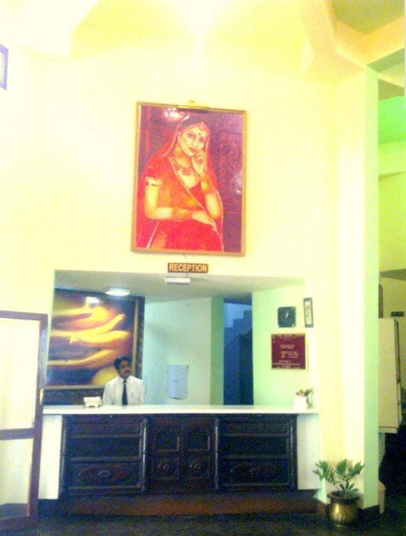 Hotel Bharatpur Ashok Exterior photo