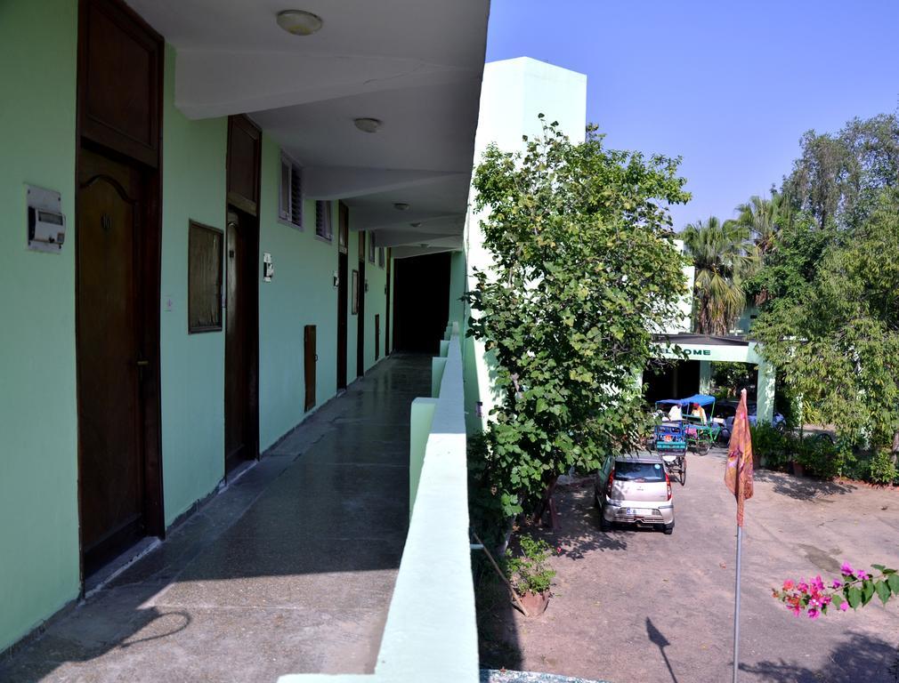 Hotel Bharatpur Ashok Exterior photo